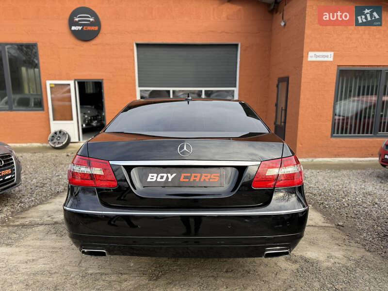 Седан Mercedes-Benz E-Class 2013 в Івано-Франківську