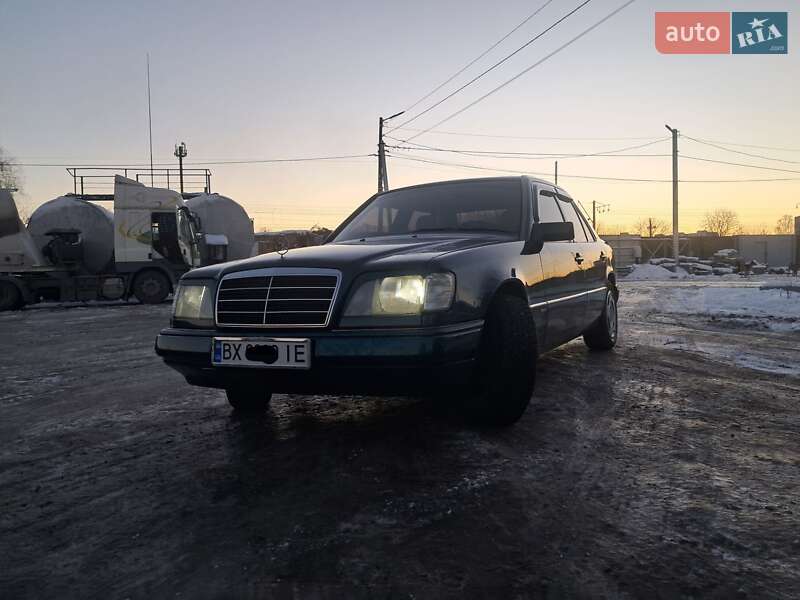 Седан Mercedes-Benz E-Class 1995 в Хмельницькому