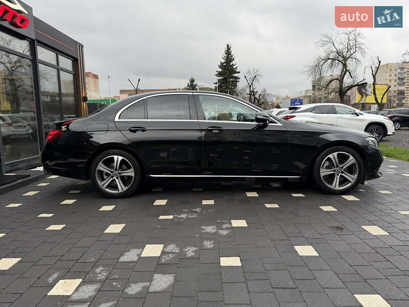 Седан Mercedes-Benz E-Class 2019 в Ужгороді