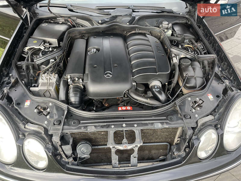 Седан Mercedes-Benz E-Class 2004 в Буську