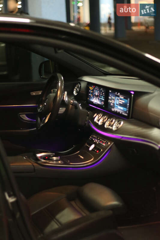 Седан Mercedes-Benz E-Class 2016 в Киеве