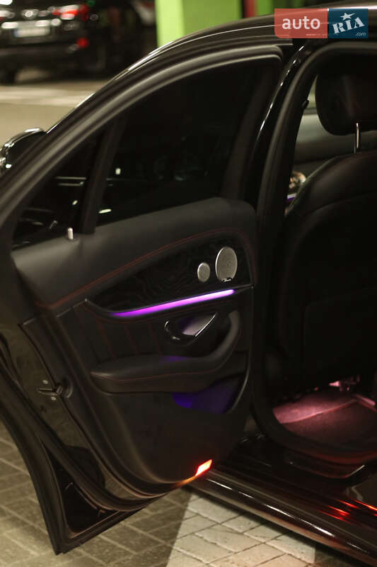 Седан Mercedes-Benz E-Class 2016 в Киеве