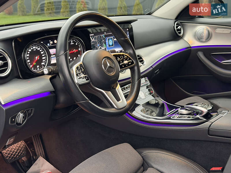 Седан Mercedes-Benz E-Class 2019 в Ужгороді