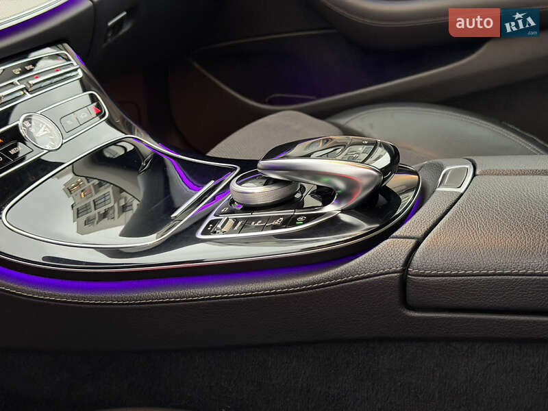 Седан Mercedes-Benz E-Class 2019 в Ужгороді