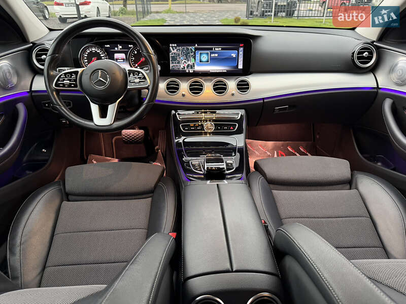 Седан Mercedes-Benz E-Class 2019 в Ужгороді