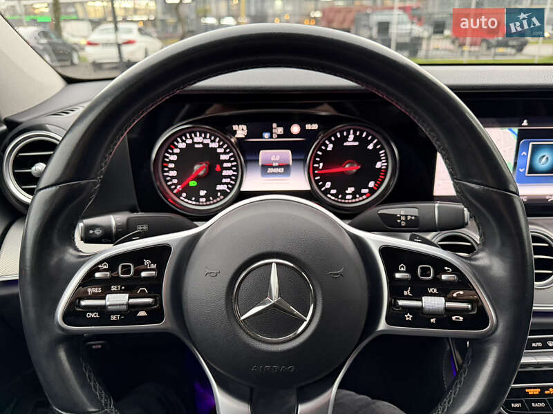 Седан Mercedes-Benz E-Class 2019 в Ужгороді