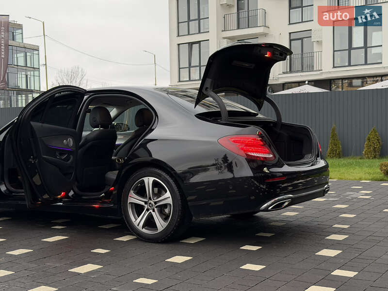 Седан Mercedes-Benz E-Class 2019 в Ужгороді