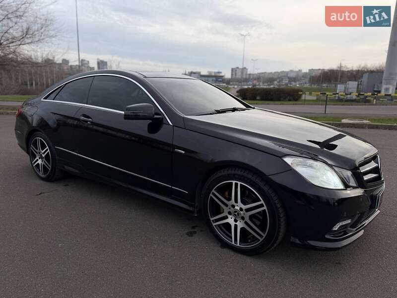 Купе Mercedes-Benz E-Class 2010 в Кривому Розі