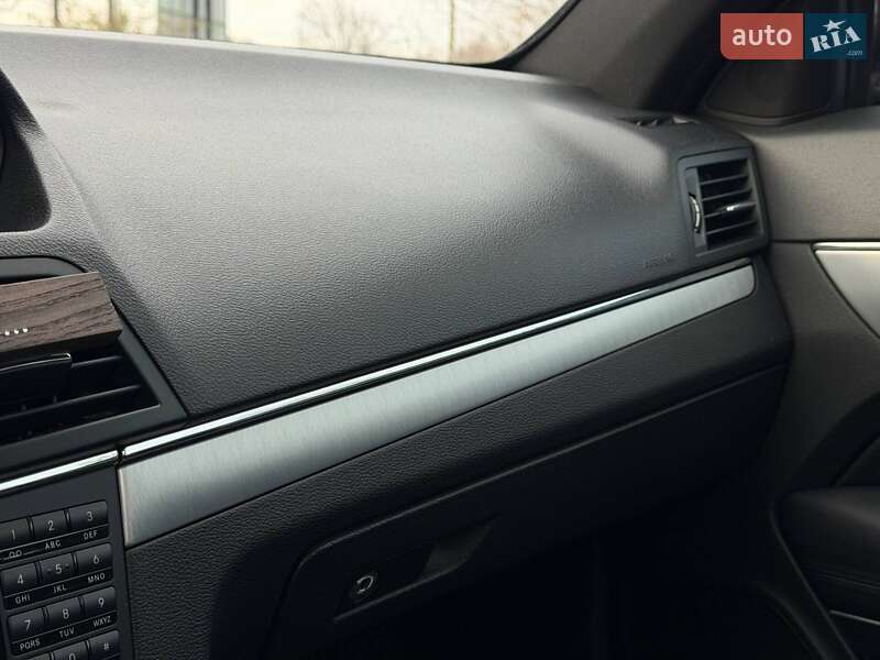 Купе Mercedes-Benz E-Class 2010 в Кривому Розі