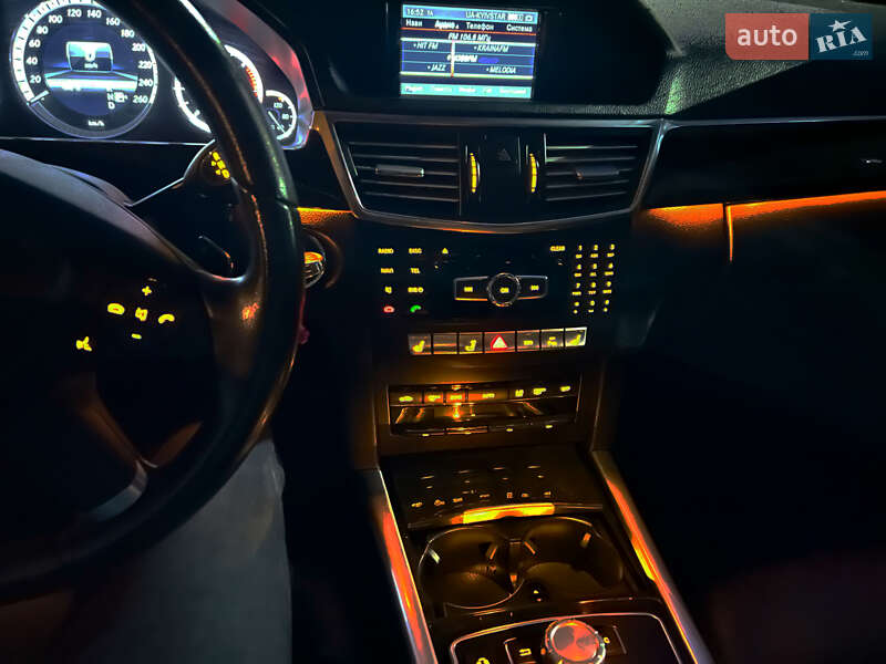 Седан Mercedes-Benz E-Class 2013 в Києві