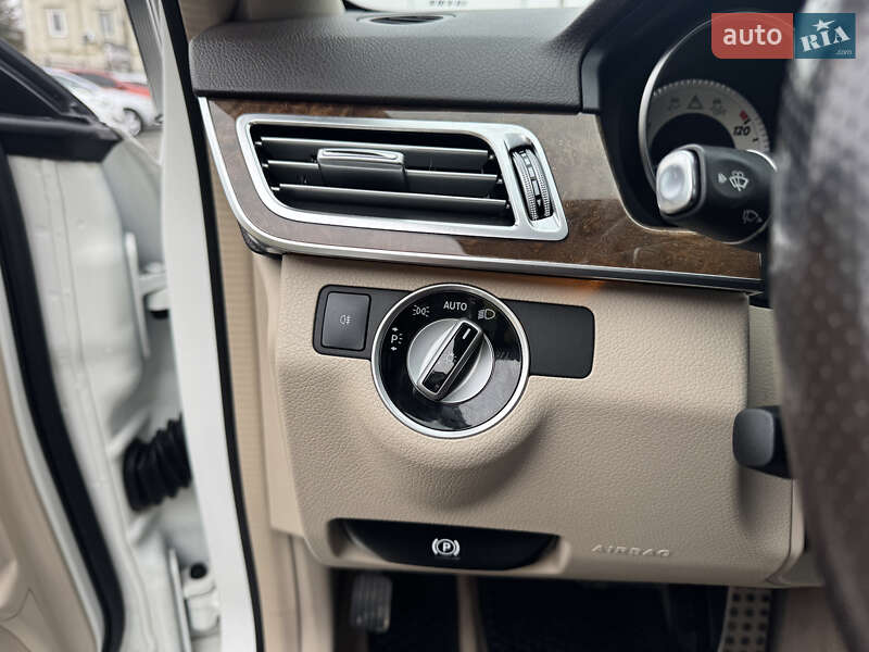 Седан Mercedes-Benz E-Class 2015 в Стрию фото 58 Седан Mercedes-Benz E-Class 2015 в Стрию