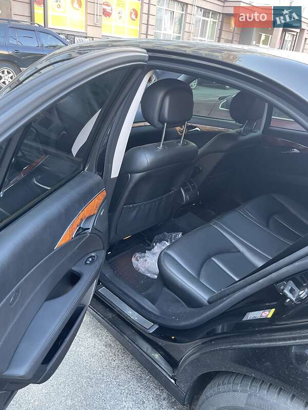 Седан Mercedes-Benz E-Class 2007 в Вишневому