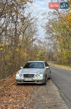 Седан Mercedes-Benz E-Class 2000 в Харькове