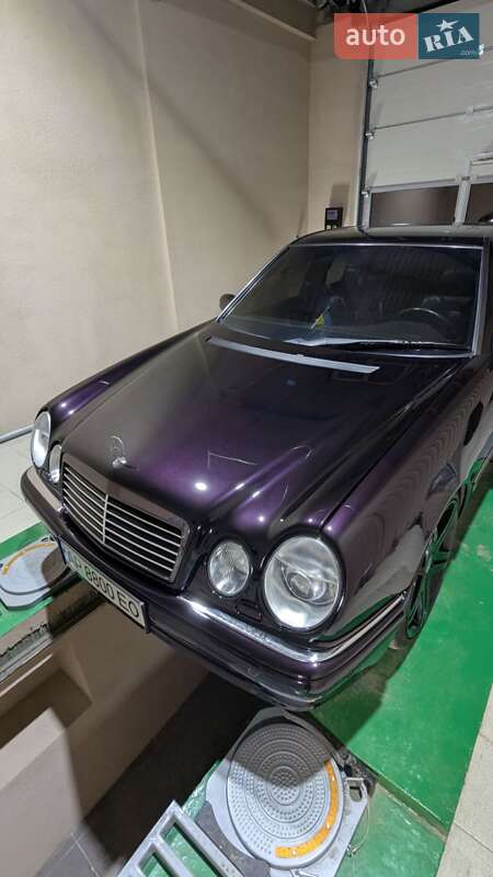 Седан Mercedes-Benz E-Class 1998 в Запоріжжі