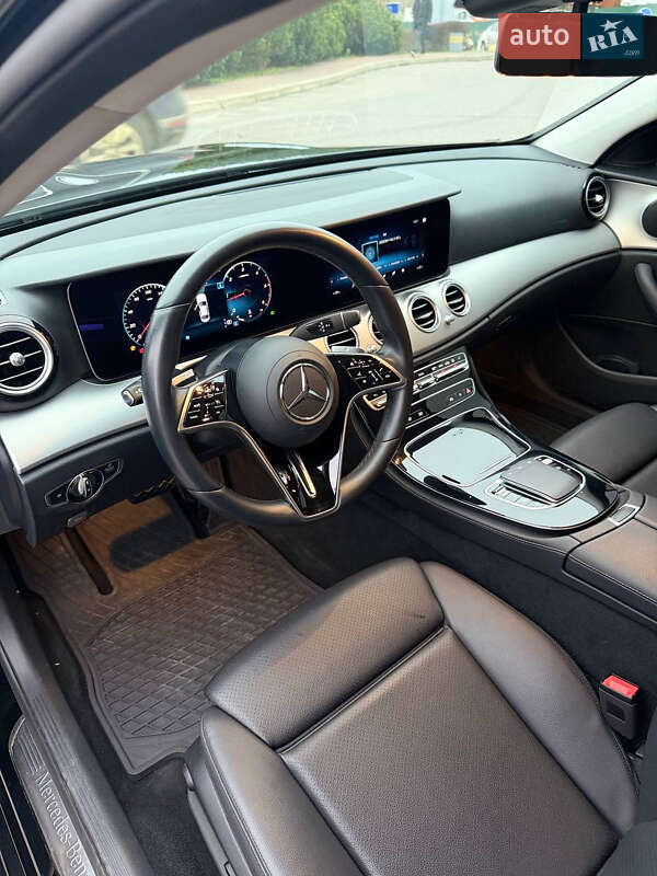 Седан Mercedes-Benz E-Class 2021 в Києві