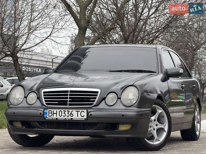 Седан Mercedes-Benz E-Class 2000 в Одессе