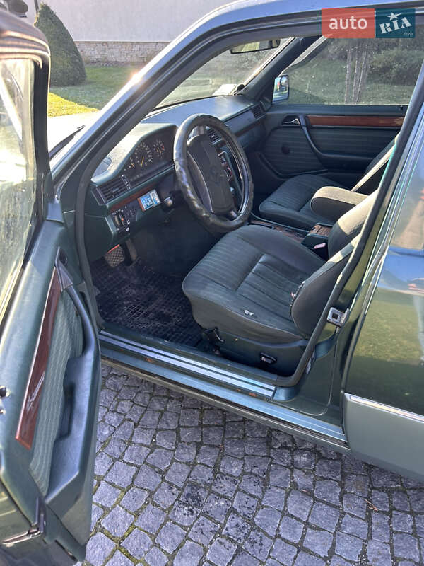 Седан Mercedes-Benz E-Class 1991 в Жовкві фото 5 Седан Mercedes-Benz E-Class 1991 в Жовкві
