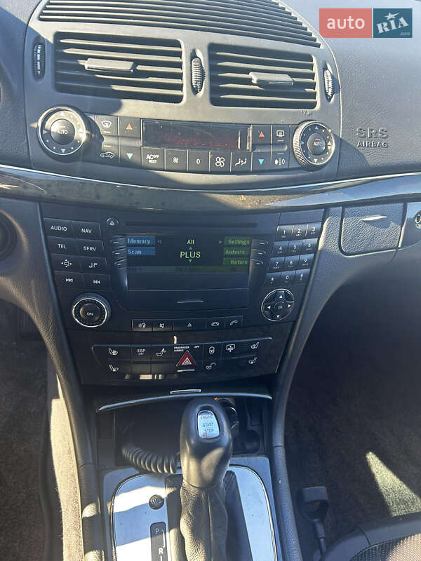 Седан Mercedes-Benz E-Class 2002 в Одесі фото 18 Седан Mercedes-Benz E-Class 2002 в Одесі