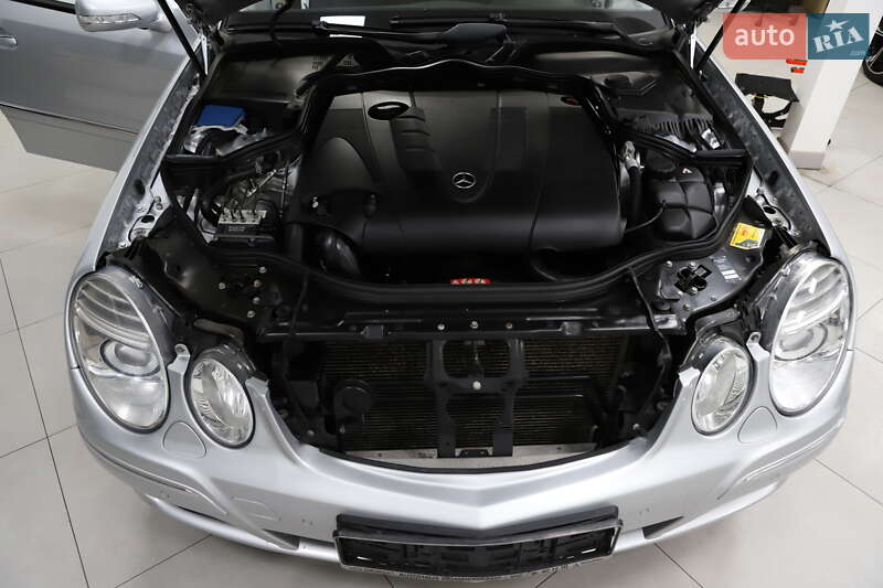 Седан Mercedes-Benz E-Class 2008 в Дрогобичі