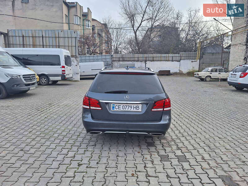 Седан Mercedes-Benz E-Class 2015 в Ивано-Франковске