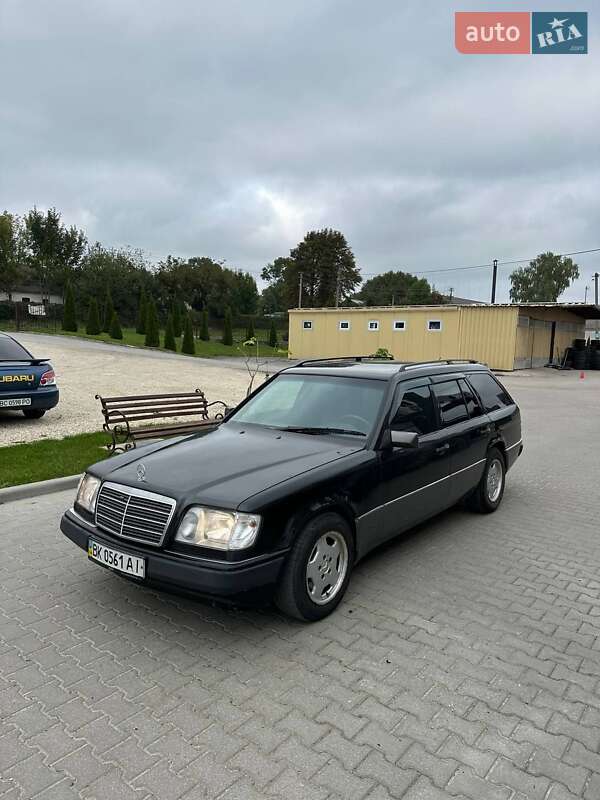 Универсал Mercedes-Benz E-Class 1994 в Шумске