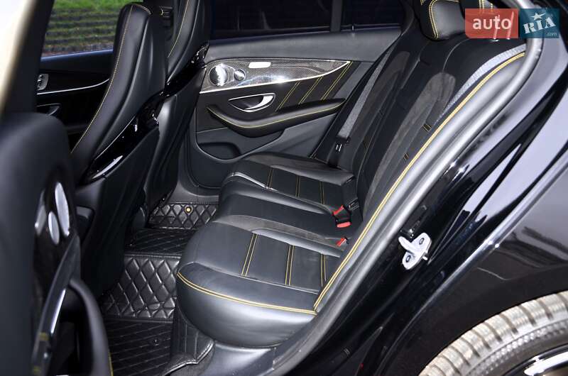 Седан Mercedes-Benz E-Class 2019 в Киеве