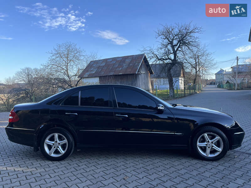 Седан Mercedes-Benz E-Class 2004 в Надвірній фото 9 Седан Mercedes-Benz E-Class 2004 в Надвірній