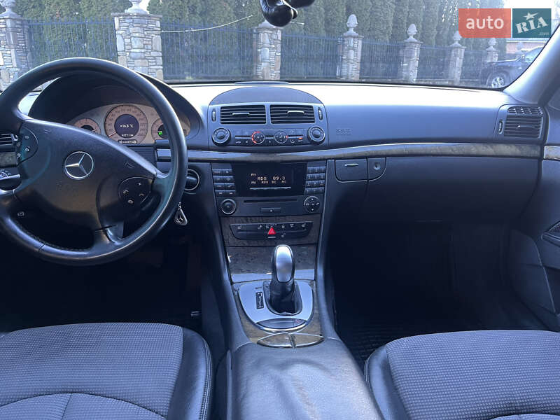 Седан Mercedes-Benz E-Class 2004 в Надвірній фото 18 Седан Mercedes-Benz E-Class 2004 в Надвірній