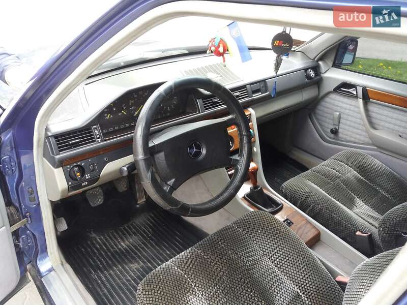 Седан Mercedes-Benz E-Class 1986 в Стрию фото 6 Седан Mercedes-Benz E-Class 1986 в Стрию