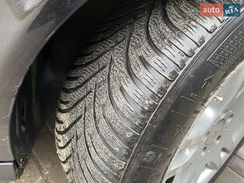 Седан Mercedes-Benz E-Class 2008 в Вишневце