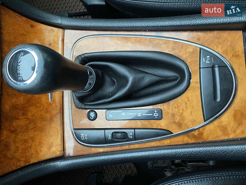 Седан Mercedes-Benz E-Class 2008 в Вишневце