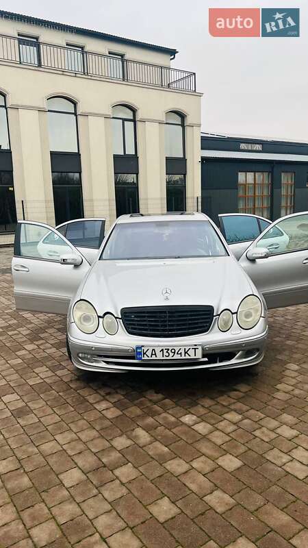 Седан Mercedes-Benz E-Class 2003 в Буську