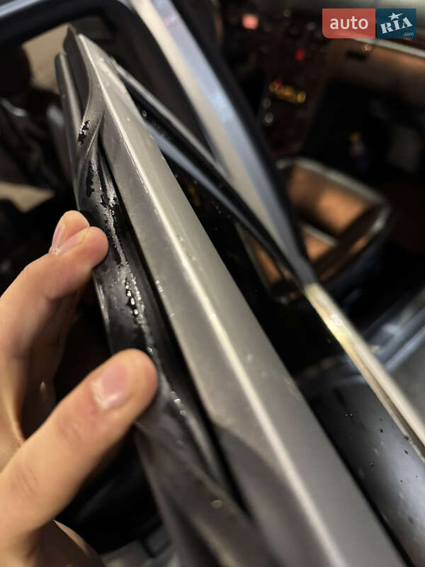 Седан Mercedes-Benz E-Class 2001 в Кривому Розі