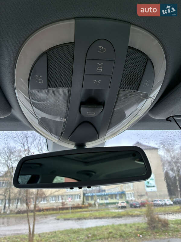 Седан Mercedes-Benz E-Class 2004 в Калуші