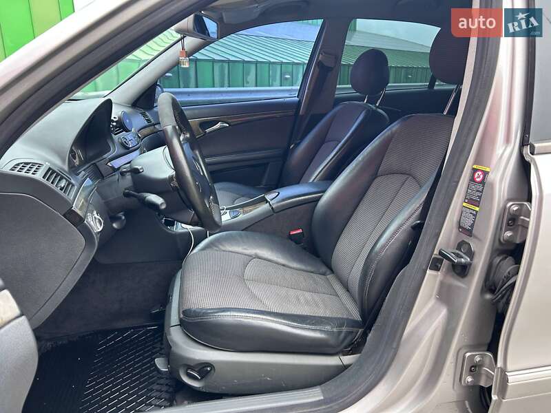 Седан Mercedes-Benz E-Class 2003 в Києві
