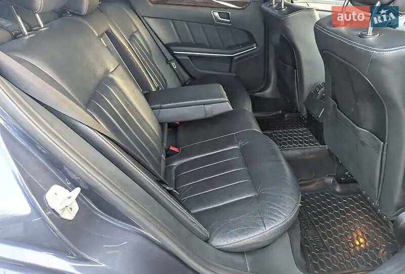 Седан Mercedes-Benz E-Class 2015 в Львові фото 15 Седан Mercedes-Benz E-Class 2015 в Львові
