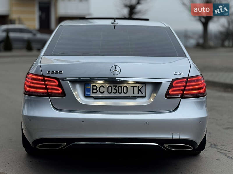 Седан Mercedes-Benz E-Class 2015 в Львові