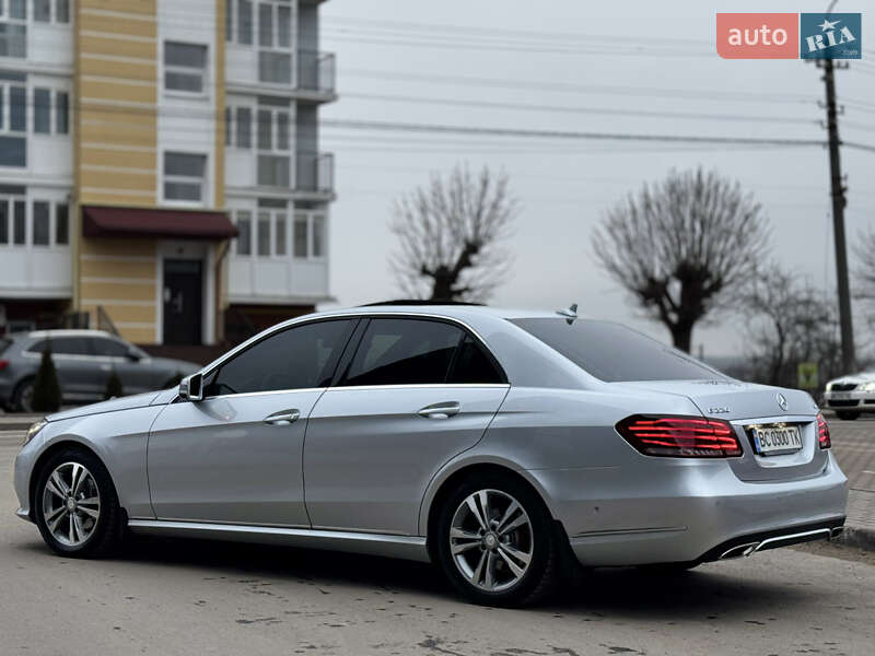 Седан Mercedes-Benz E-Class 2015 в Львові