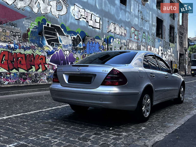 Седан Mercedes-Benz E-Class 2002 в Кривому Озері