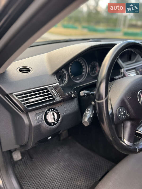 Седан Mercedes-Benz E-Class 2009 в Ковелі фото 20 Седан Mercedes-Benz E-Class 2009 в Ковелі