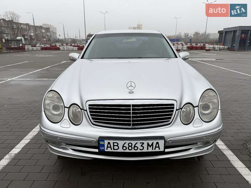 Mercedes-Benz E-Class 2005
