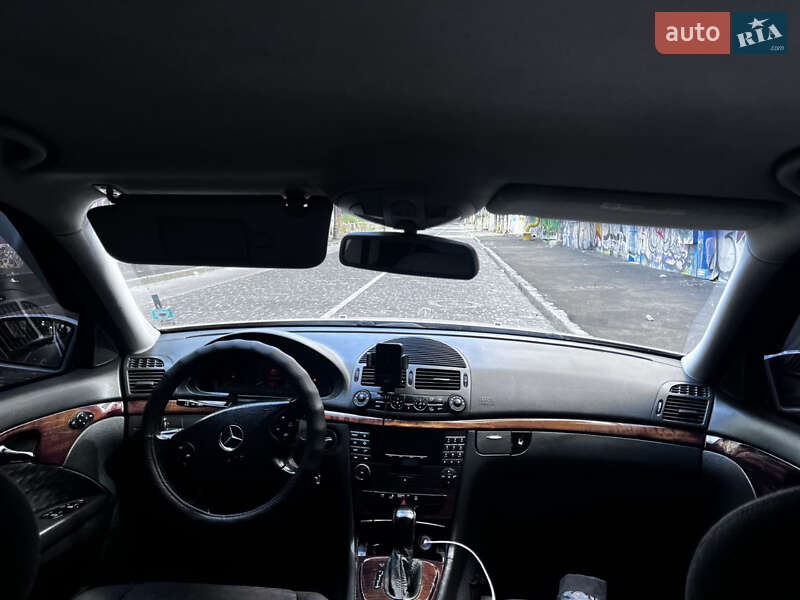Седан Mercedes-Benz E-Class 2002 в Кривому Озері