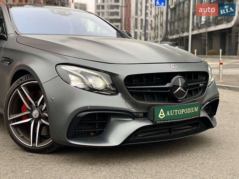 Седан Mercedes-Benz E-Class 2018 в Києві