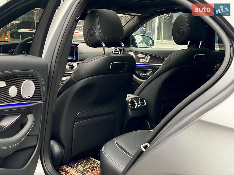 Седан Mercedes-Benz E-Class 2018 в Києві