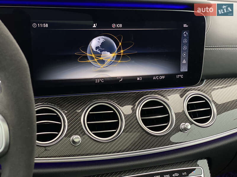 Седан Mercedes-Benz E-Class 2018 в Києві