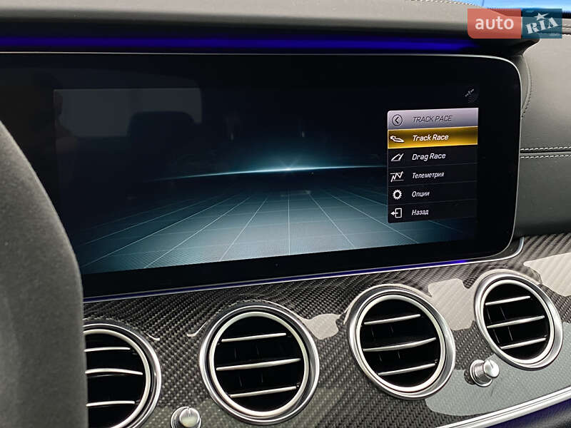 Седан Mercedes-Benz E-Class 2018 в Києві