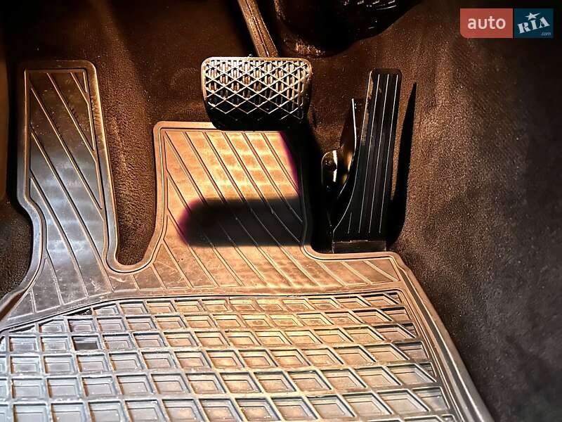 Седан Mercedes-Benz E-Class 2018 в Києві