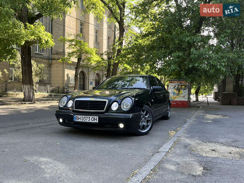 Седан Mercedes-Benz E-Class 1997 в Одессе
