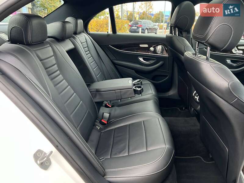 Седан Mercedes-Benz E-Class 2016 в Киеве фото 14 Седан Mercedes-Benz E-Class 2016 в Киеве