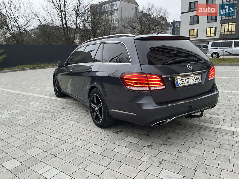 Седан Mercedes-Benz E-Class 2015 в Івано-Франківську